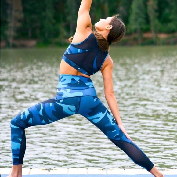 ZYIA Blue Camo Light n Tights, 28” Full-Length, Mesh Inlays, High Compression - Picture 1 of 8